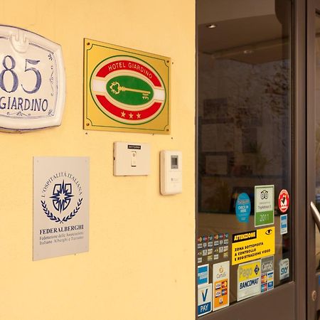 Parking Hotel Giardino Livorno Eksteriør bilde