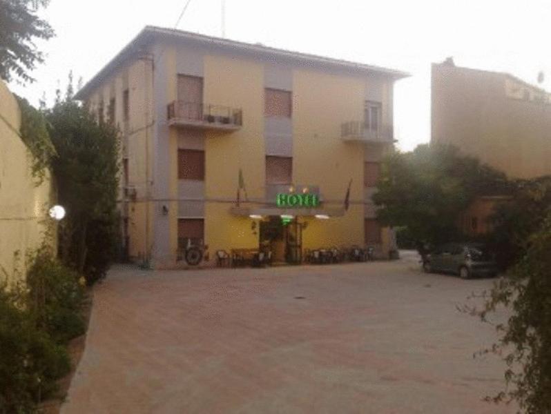 Parking Hotel Giardino Livorno Eksteriør bilde