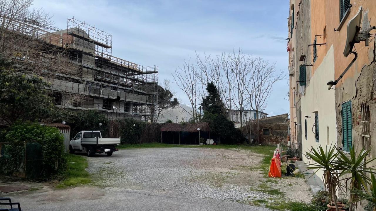 Parking Hotel Giardino Livorno Eksteriør bilde