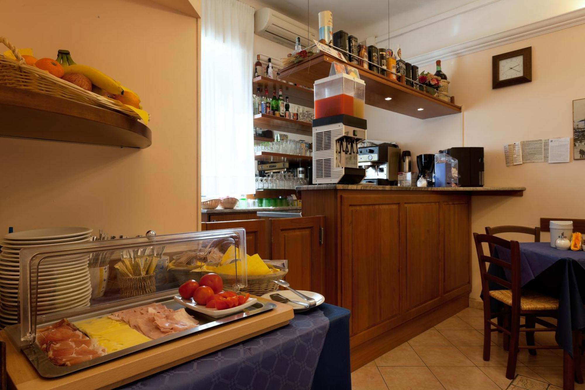 Parking Hotel Giardino Livorno Eksteriør bilde