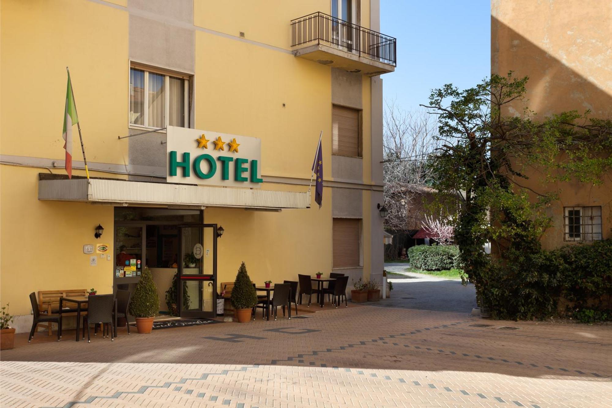 Parking Hotel Giardino Livorno Eksteriør bilde